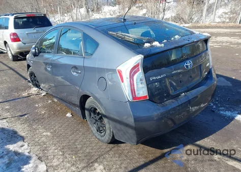 2012 Toyota Prius Three из США, поврежденный, VIN JTDKN3DU8C1499539